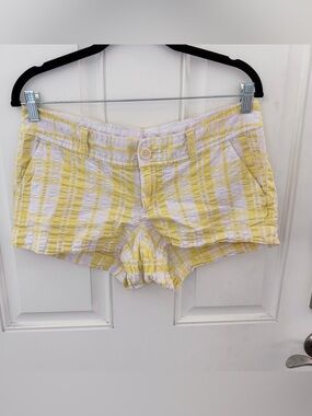 Lilly Pulitzer Plaid Seersucker Shorts 6 | Yellow White